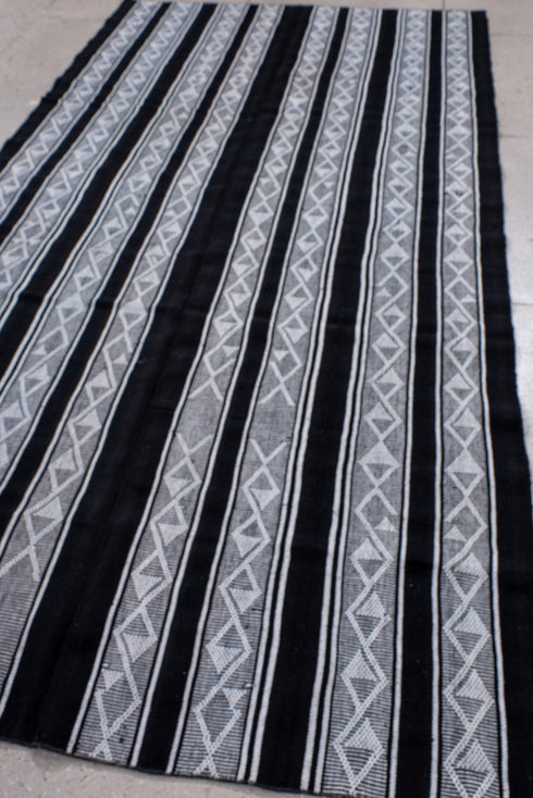 Antique Flatweave Area Rug (5' x 11')